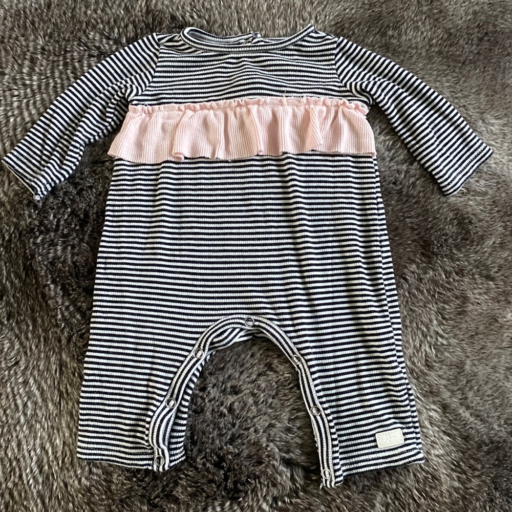 Super soft 7 for all mankind onesie